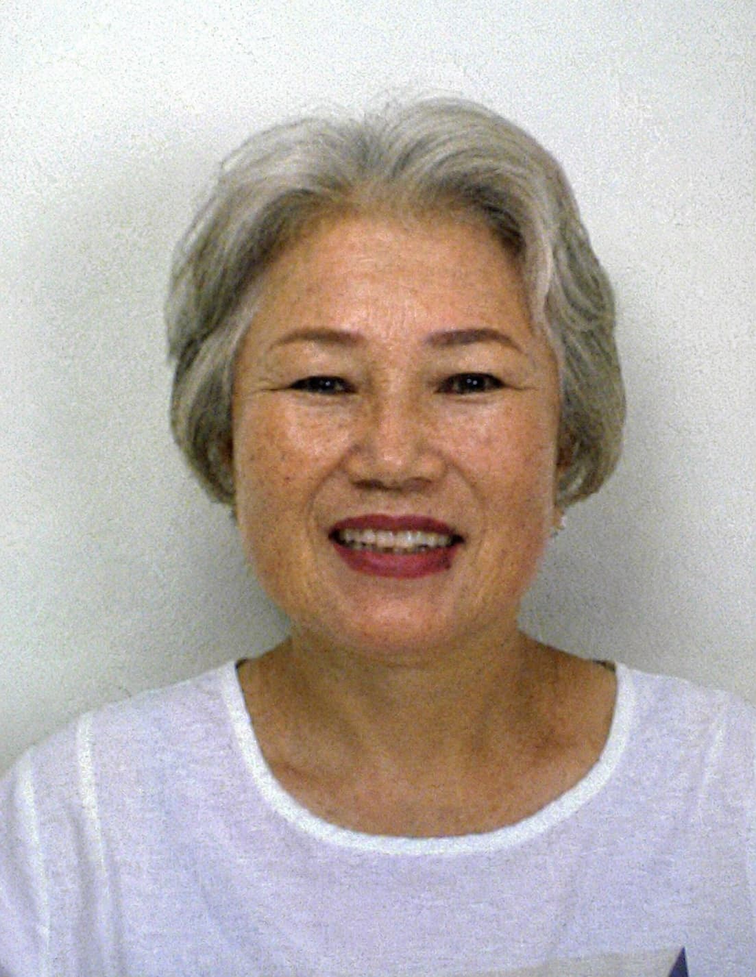 다빈치 의뢰 원본 — 보정 전 인물 사진