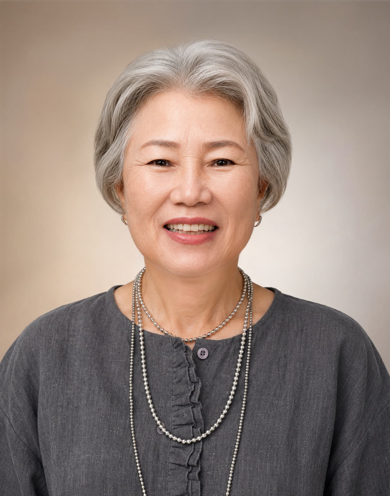 영정 옷·헤어 변형 예시 2 — 분홍 한복